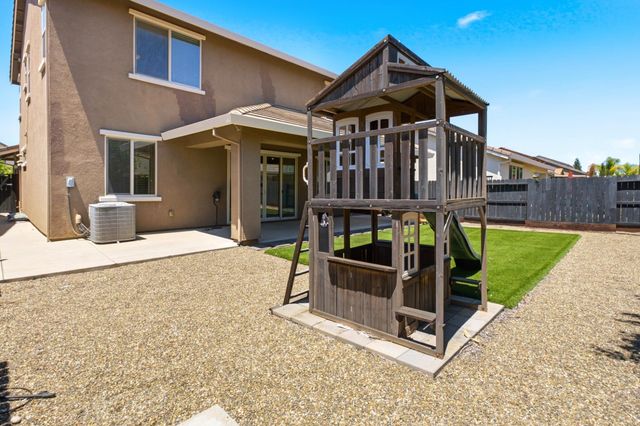3723 Edington Dr, Rancho Cordova, CA 95742