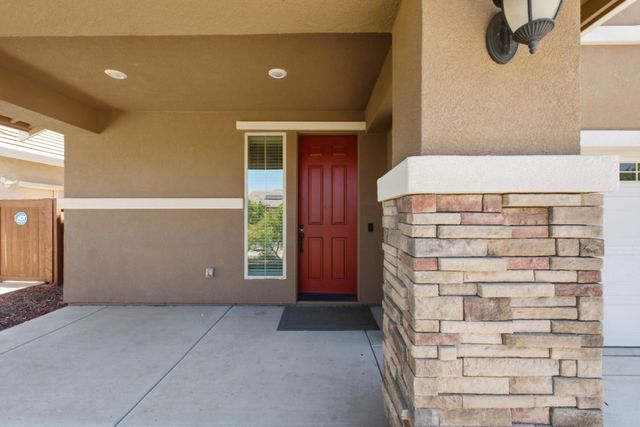 3723 Edington Dr, Rancho Cordova, CA 95742