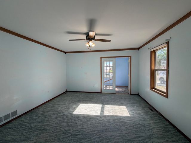 1624 Central Ave W, Minot, ND 58703