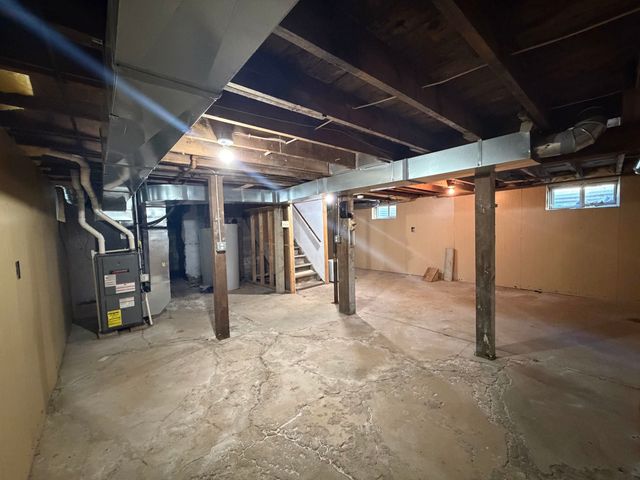 1624 Central Ave W, Minot, ND 58703