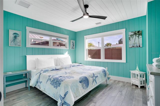 126 90TH AVENUE, Treasure Island, FL 33706