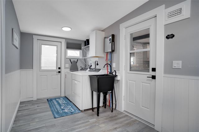 126 90TH AVENUE, Treasure Island, FL 33706