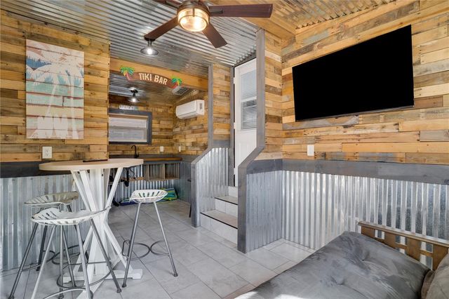 126 90TH AVENUE, Treasure Island, FL 33706