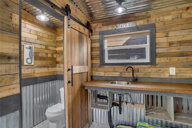 126 90TH AVENUE, Treasure Island, FL 33706