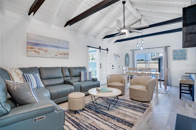 126 90TH AVENUE, Treasure Island, FL 33706