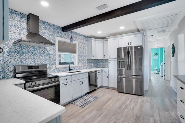 126 90TH AVENUE, Treasure Island, FL 33706