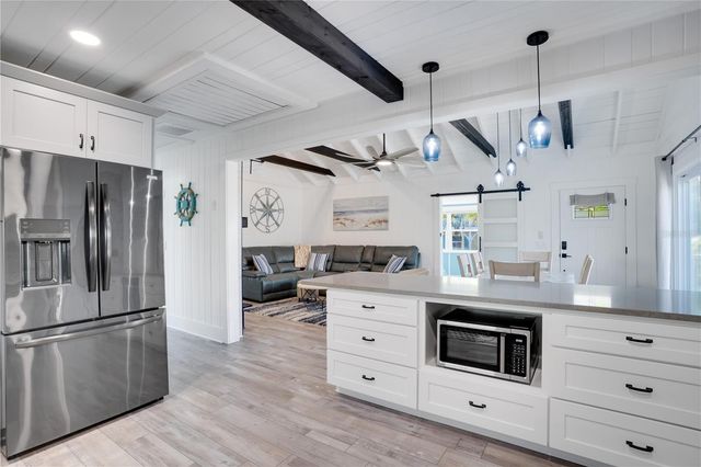 126 90TH AVENUE, Treasure Island, FL 33706