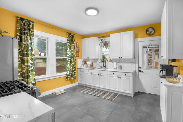 1912 8th Street, Rensselaer, NY 12144