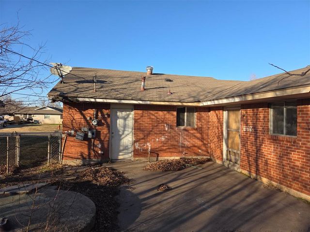936 SW 2nd Street, Moore, OK 73160