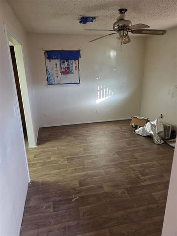 936 SW 2nd Street, Moore, OK 73160