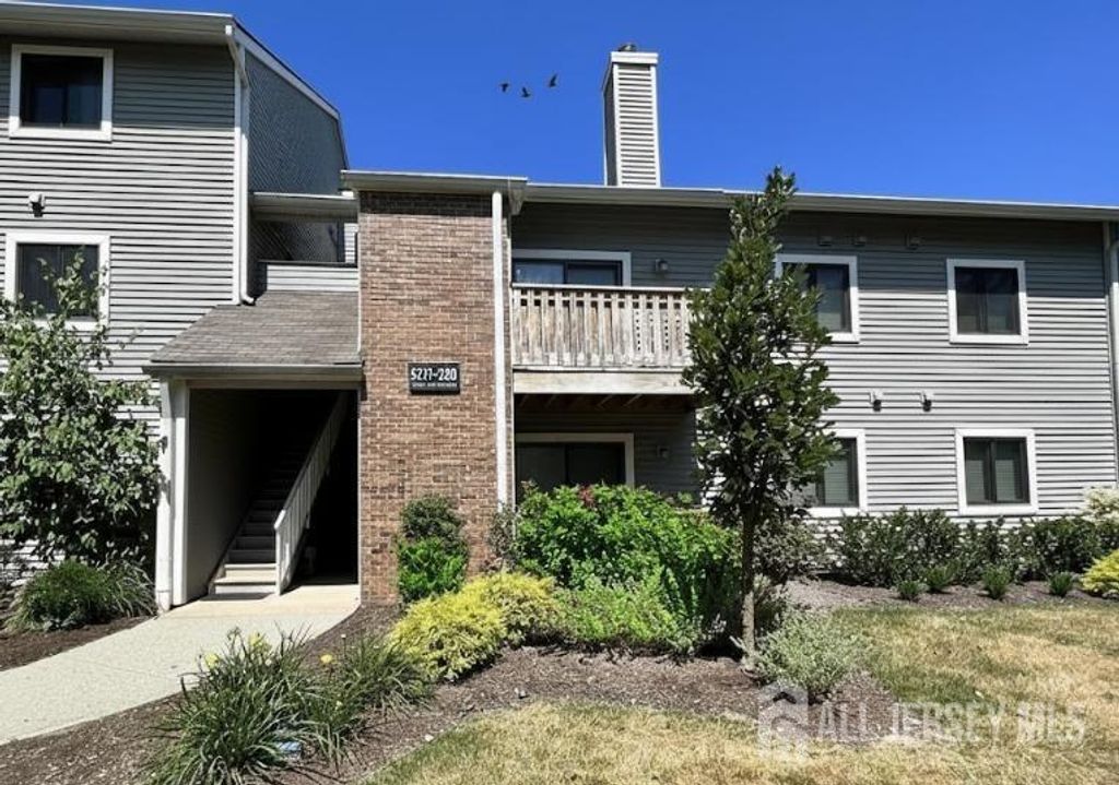 5220 Ravens Crest, Plainsboro, NJ 08536