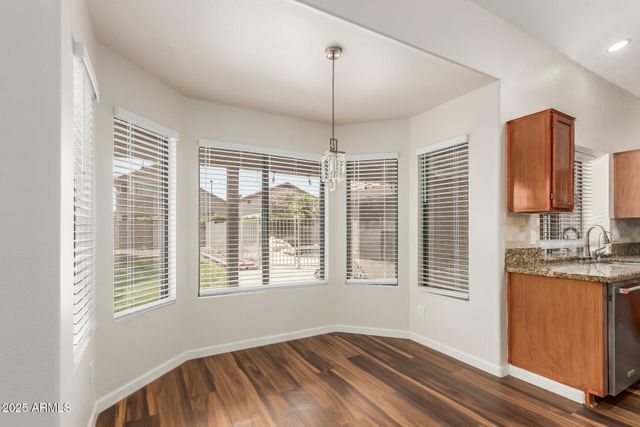 869 W EMERALD ISLAND Drive, Gilbert, AZ 85233