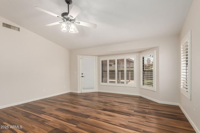 869 W EMERALD ISLAND Drive, Gilbert, AZ 85233