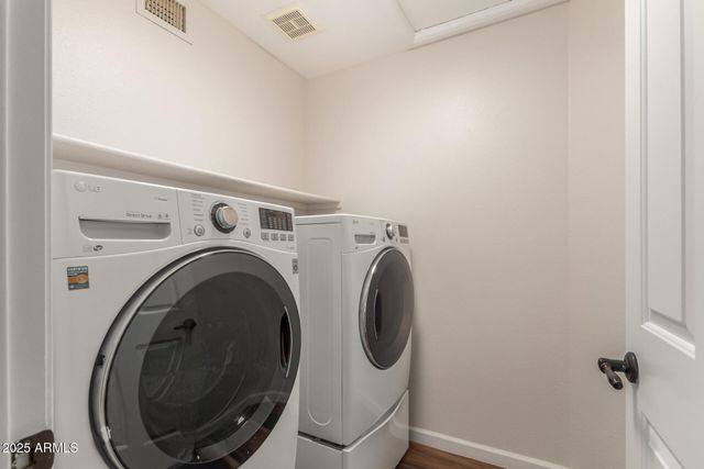 869 W EMERALD ISLAND Drive, Gilbert, AZ 85233