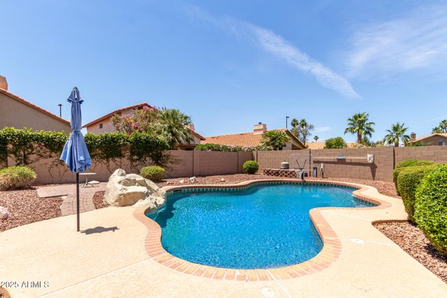 869 W EMERALD ISLAND Drive, Gilbert, AZ 85233