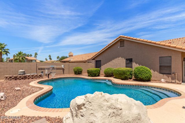 869 W EMERALD ISLAND Drive, Gilbert, AZ 85233