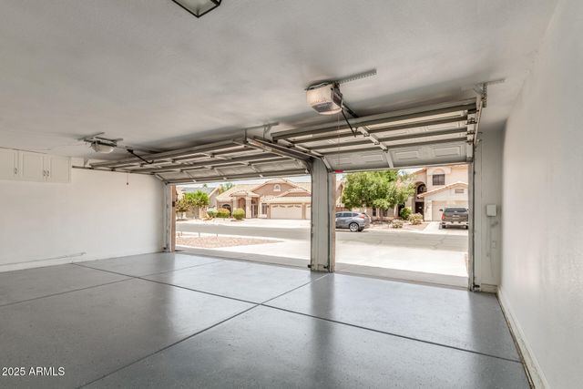 869 W EMERALD ISLAND Drive, Gilbert, AZ 85233