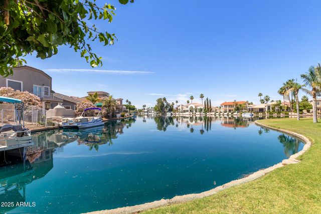 869 W EMERALD ISLAND Drive, Gilbert, AZ 85233