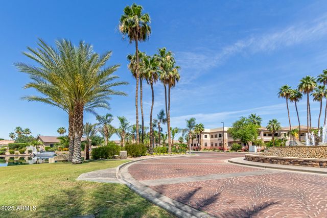 869 W EMERALD ISLAND Drive, Gilbert, AZ 85233