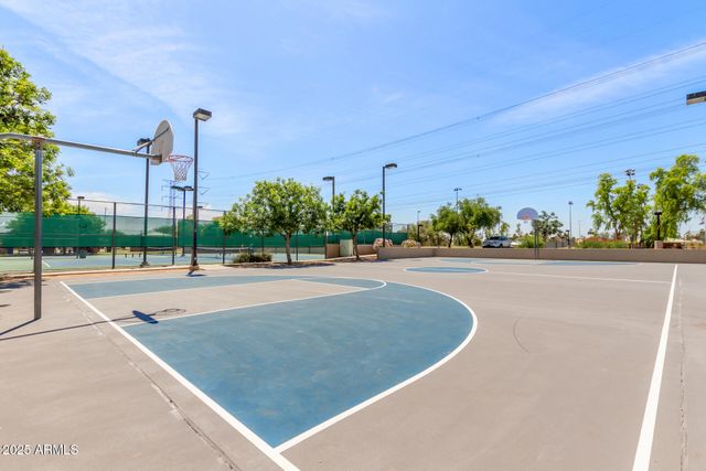 869 W EMERALD ISLAND Drive, Gilbert, AZ 85233