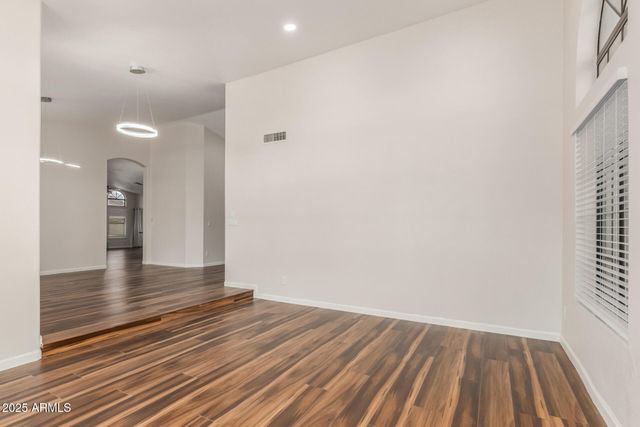 869 W EMERALD ISLAND Drive, Gilbert, AZ 85233