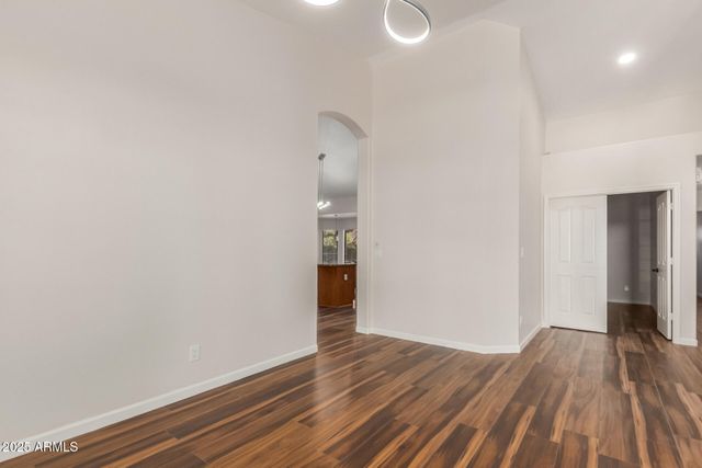 869 W EMERALD ISLAND Drive, Gilbert, AZ 85233