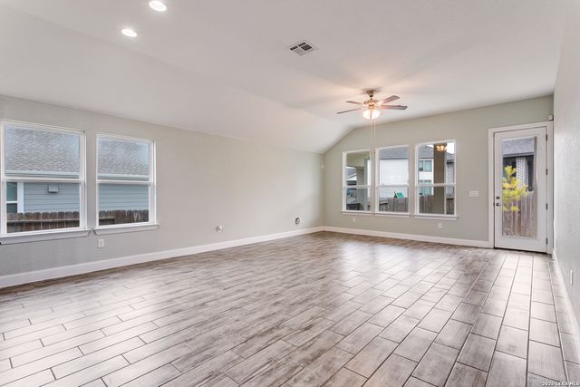 6506 Crockett Cove, Schertz, TX 78108