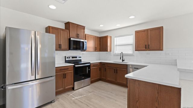 3946 Legend Pond, New Braunfels, TX 78130