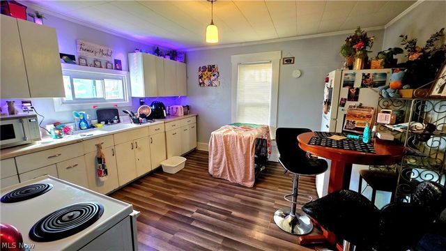 100 W Spring Street, Marietta, OH 45750