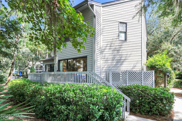 19 Lemoyne Ave Apt 23, Hilton Head Island, SC 29928