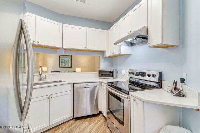 19 Lemoyne Ave Apt 23, Hilton Head Island, SC 29928