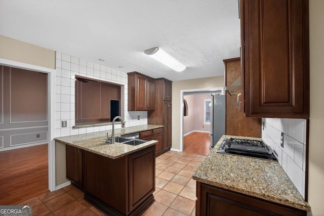 630 Castlebar Way, Mcdonough, GA 30253