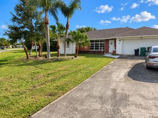 411 SE SUNNYDALE Lane, Port St. Lucie, Port St Lucie, FL 34983