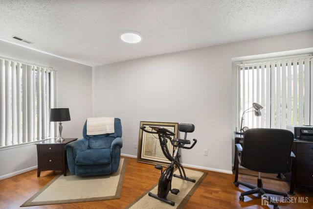 124 Park Gate Drive, Edison, NJ 08820