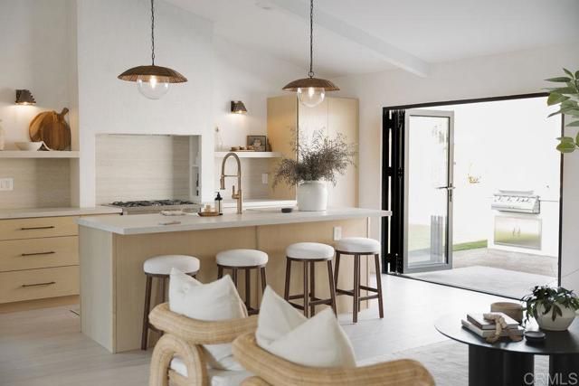 1916 Laurel Road, Oceanside, CA 92054