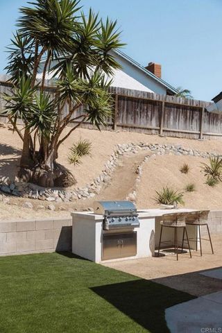 1916 Laurel Road, Oceanside, CA 92054