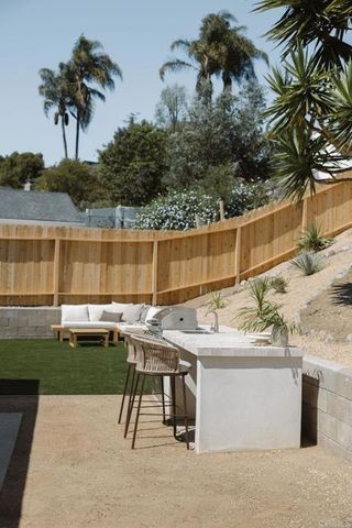 1916 Laurel Road, Oceanside, CA 92054