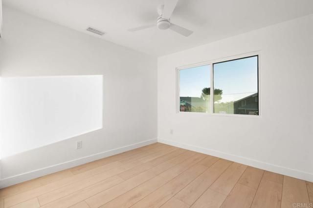 1916 Laurel Road, Oceanside, CA 92054