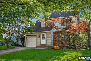 10 Overlook Terrace, Bloomfield, NJ 07003