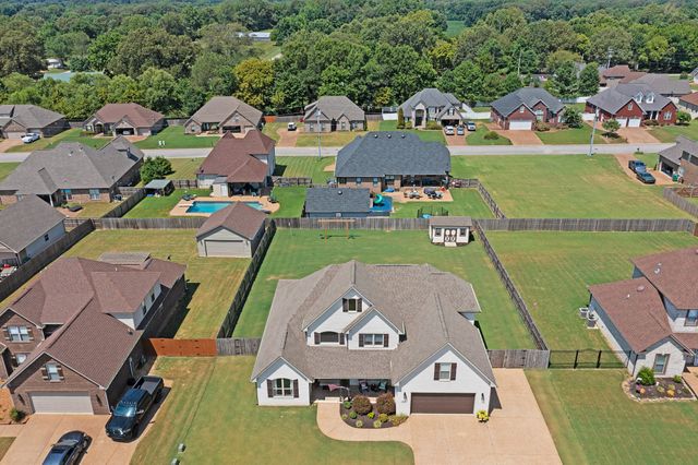 39 Kambridge Dr, Medina, TN 38355