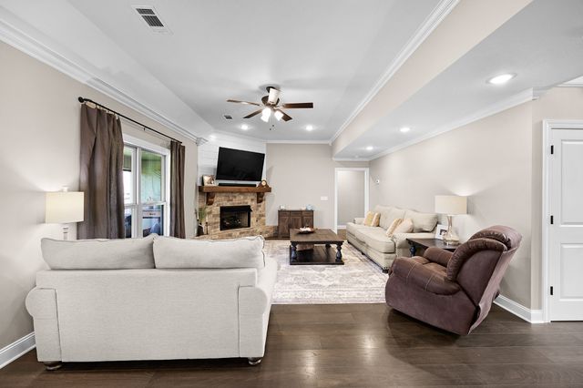 39 Kambridge Dr, Medina, TN 38355