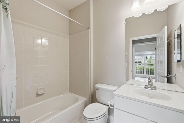 9 LUDINGTON LN, Fredericksburg, VA 22406