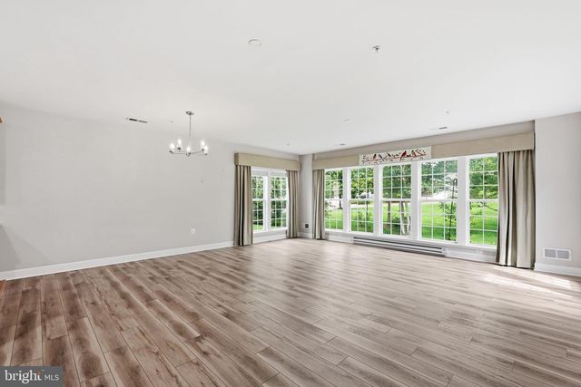 9 LUDINGTON LN, Fredericksburg, VA 22406