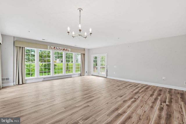 9 LUDINGTON LN, Fredericksburg, VA 22406