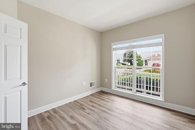 9 LUDINGTON LN, Fredericksburg, VA 22406