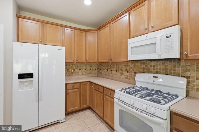 9 LUDINGTON LN, Fredericksburg, VA 22406