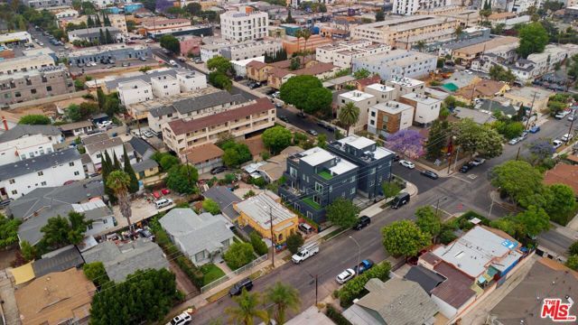 4713 Clinton Street, Los Angeles, CA 90004