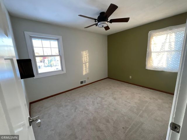 1436 Selby Avenue, Saint Paul Park, MN 55071