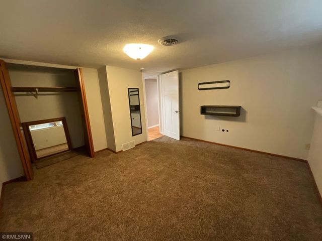 1436 Selby Avenue, Saint Paul Park, MN 55071