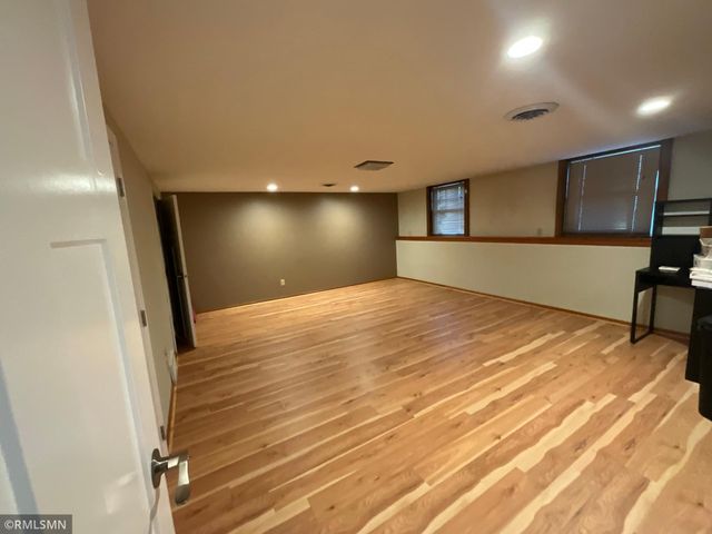 1436 Selby Avenue, Saint Paul Park, MN 55071